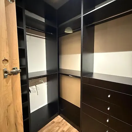 Atrium Luxe Apartment, Sauk, Tirana