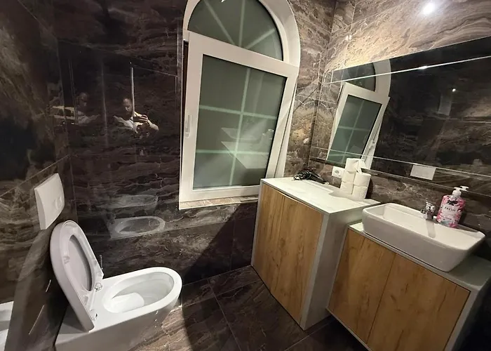 Atrium Luxe Apartment, Sauk, * Tirana