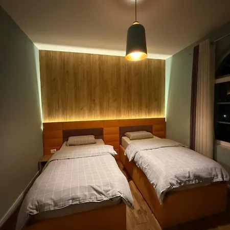 Apartamento Atrium Luxe Apartment, Sauk, *