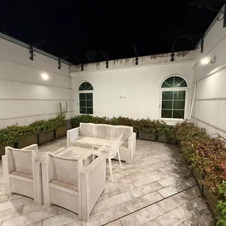 Apartamento Atrium Luxe Apartment, Sauk,