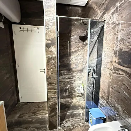 Atrium Luxe Apartment, Sauk, Apartamento
